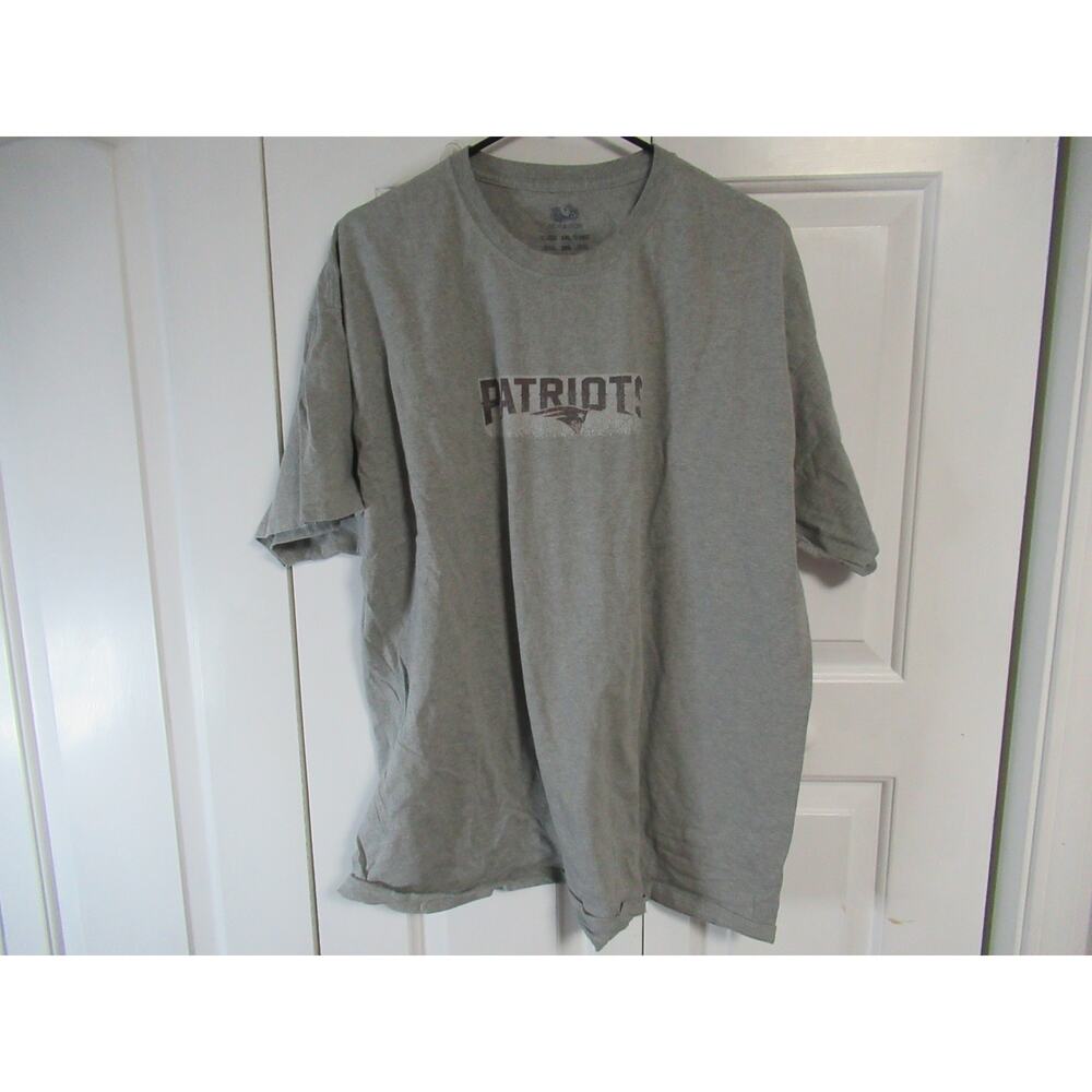 Men’s Patriots T-Shirt Fruit of the Loom